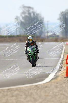 media/Sep-20-2025-TrackDaz (Sat) [[27f0cde673]]/B Group/220pm (Turn 9)/